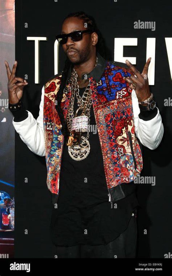 Tauheed “2Chainz” Epps, 41, with his beautiful wife and three children