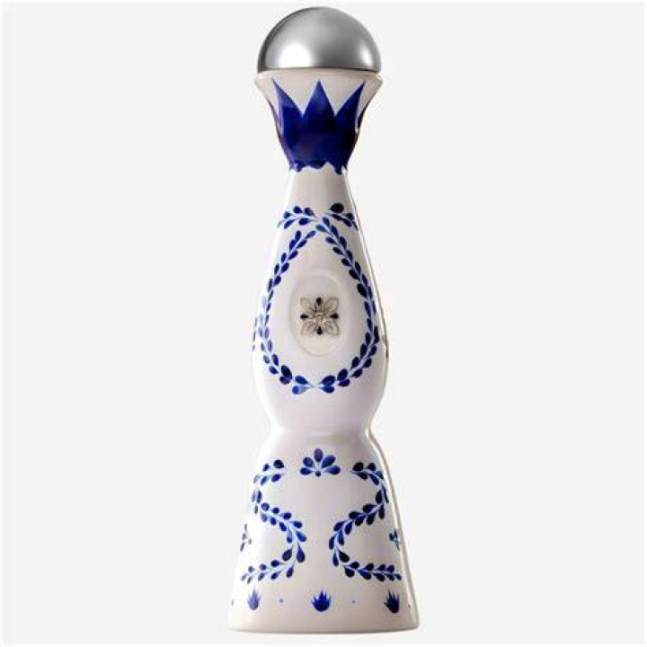 Tequila Clase Azul Presents a Limited Edition 20th Anniversary Bottle