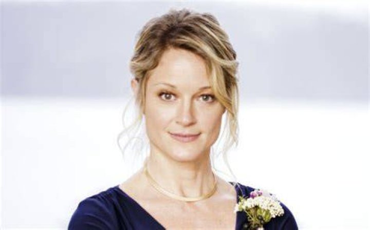 Teri Polo Weight Height Ethnicity Hair Color Shoe Size