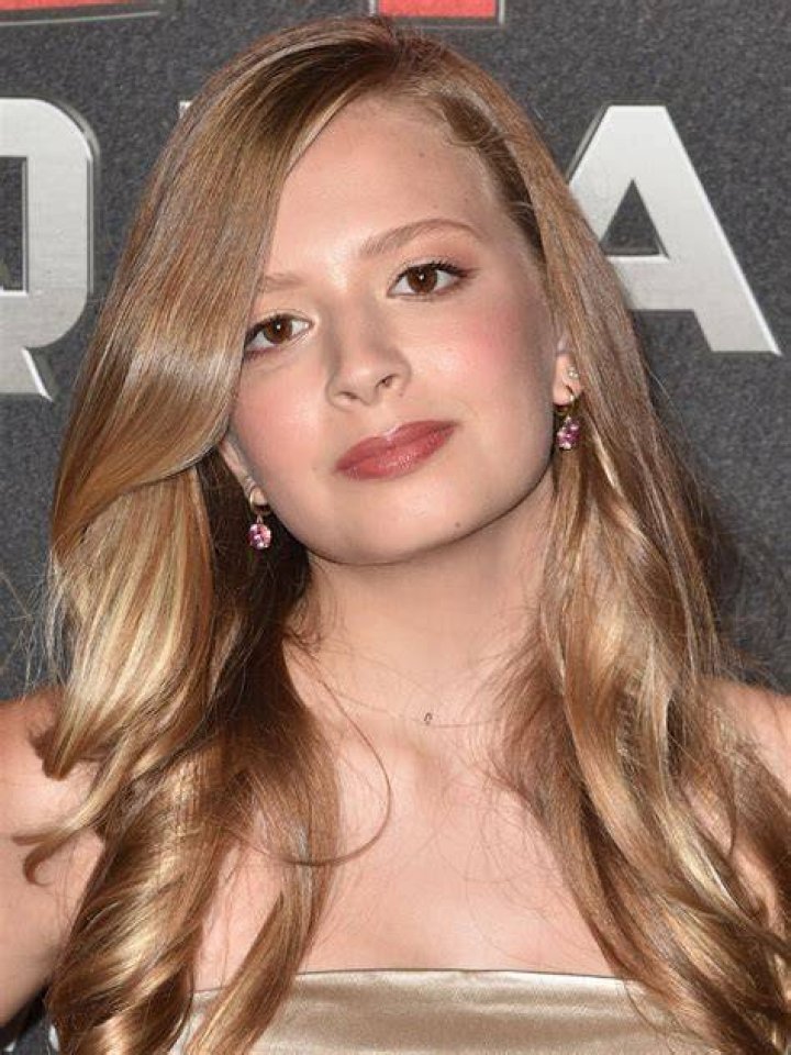 The Dazzling Giselle Iti: A Versatile Actress And Model