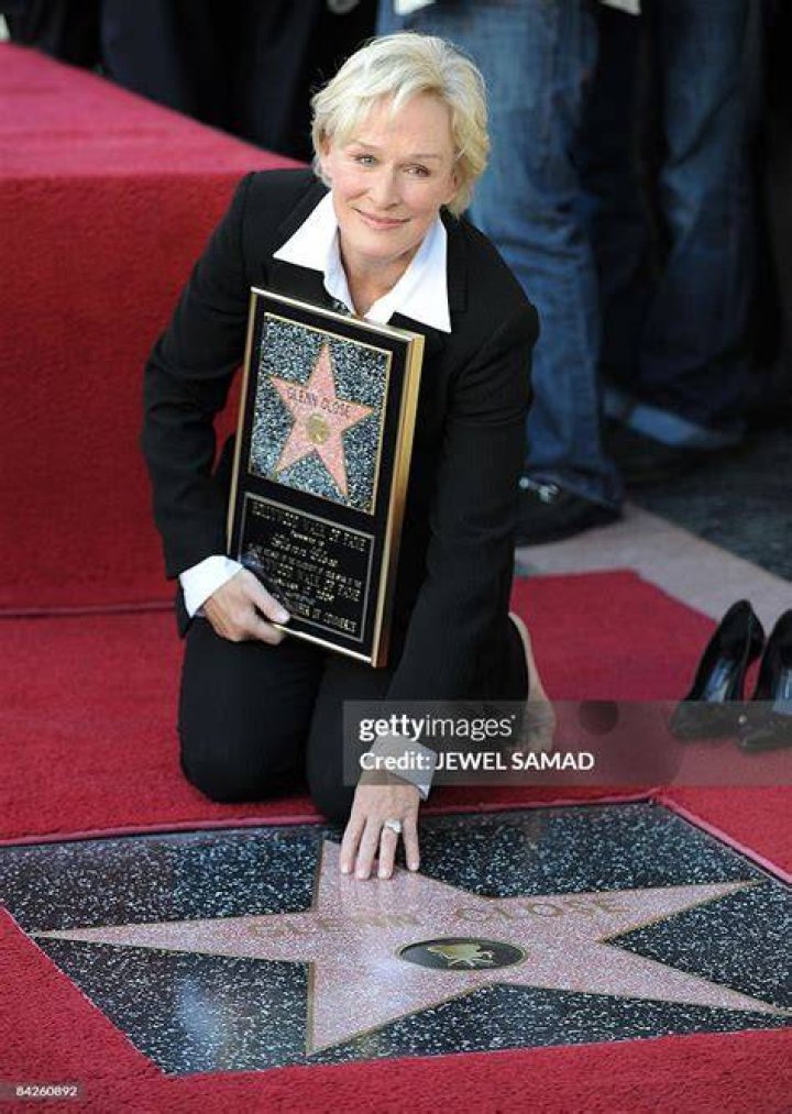 The Towering Presence Of Glenn Close: Unveiling Her True Height