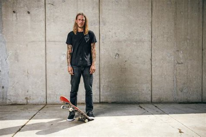 The Ultimate Guide To Riley Hawk: Skateboarding Prodigy And Legend
