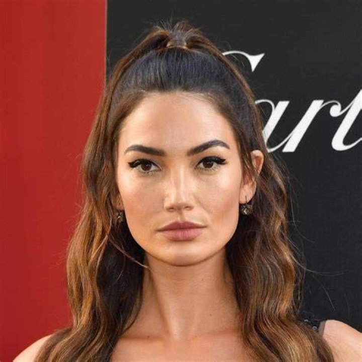 The Unstoppable Lily Aldridge: A Model's Journey To The Top