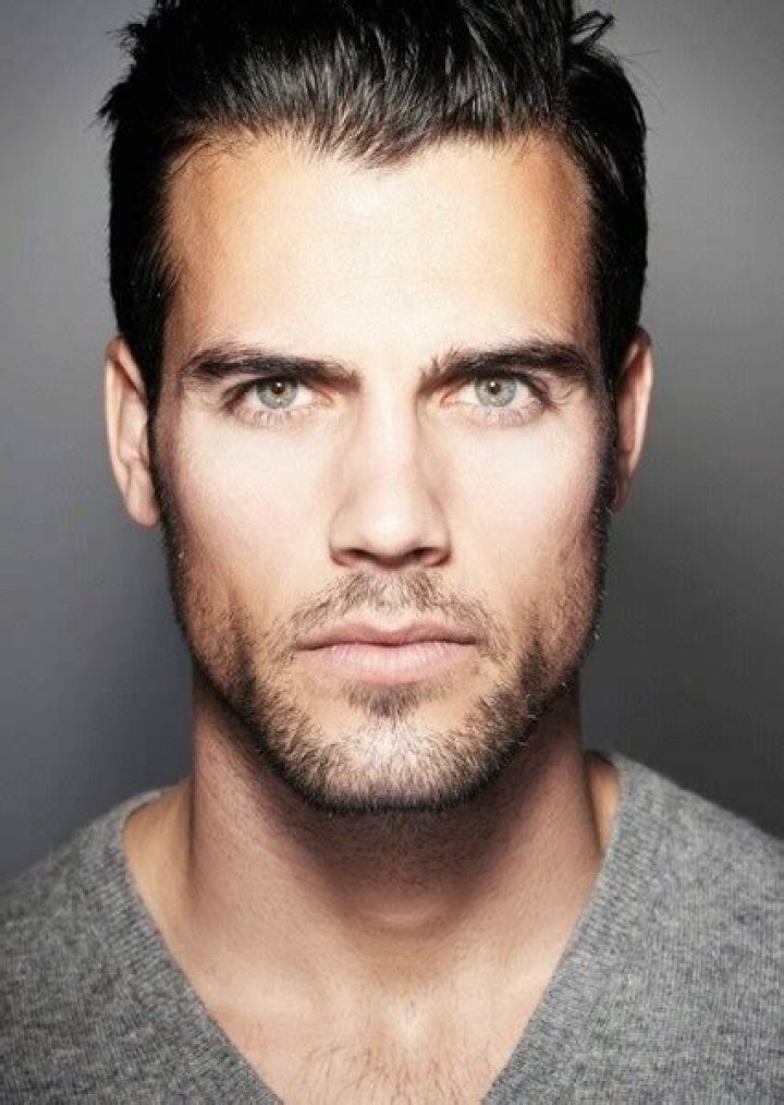 Thomas Beaudoin Profile Images — The Movie Database (TMDB)