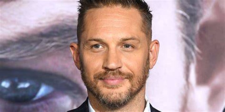 tom hardy variations — Tom Hardy, age 25 Star Trek Nemesis UK...