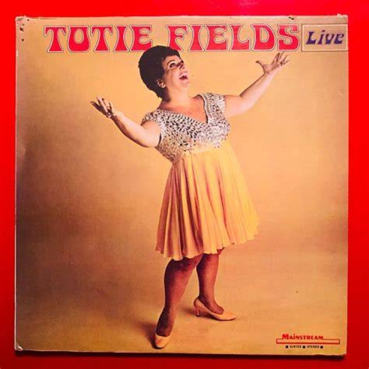 Totie Fields Biography Facts, Childhood, Family Life & Achievements