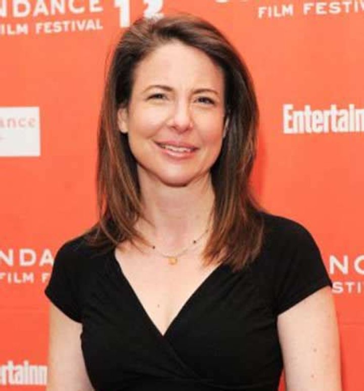 Uncover Robin Weigert's Marital Status: Is She Married?