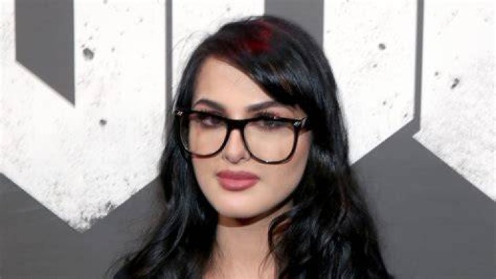 Uncover The True Identity Behind SSSniperWolf: Her Real Name Revealed