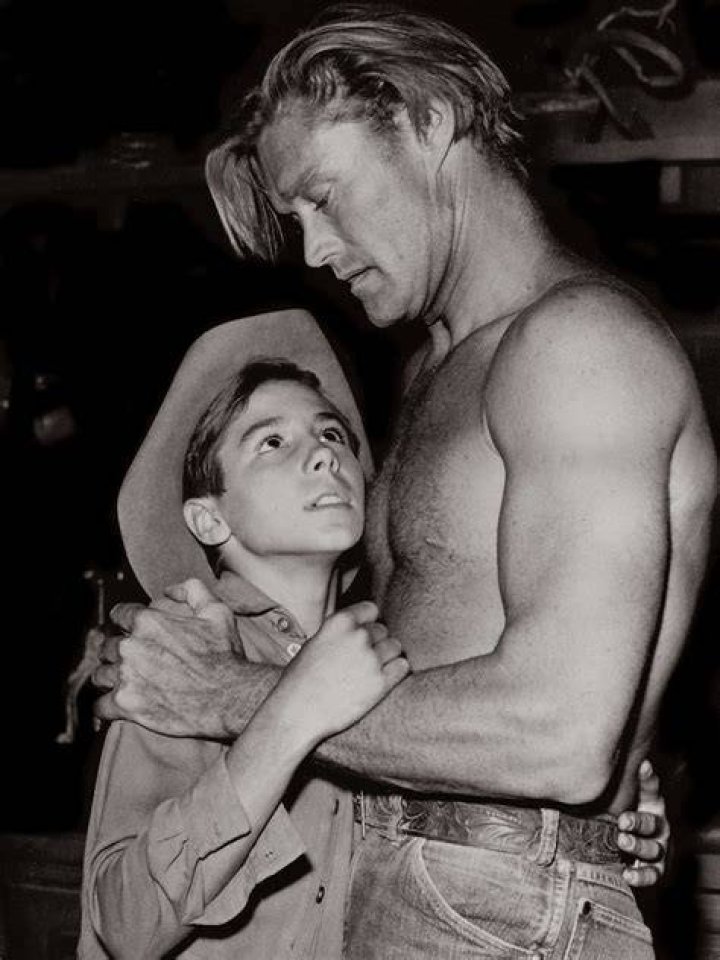 Uncovering The Relationship: Chuck Connors And Johnny Crawford In "The Rifleman"
