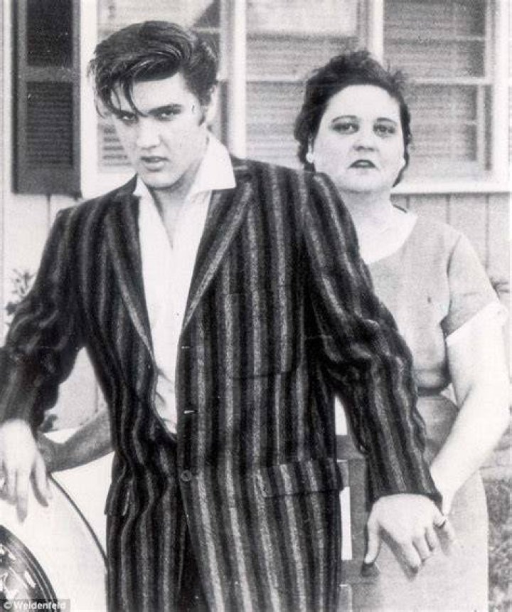 Uncovering The Tragic Demise Of Elvis Presley's Mother