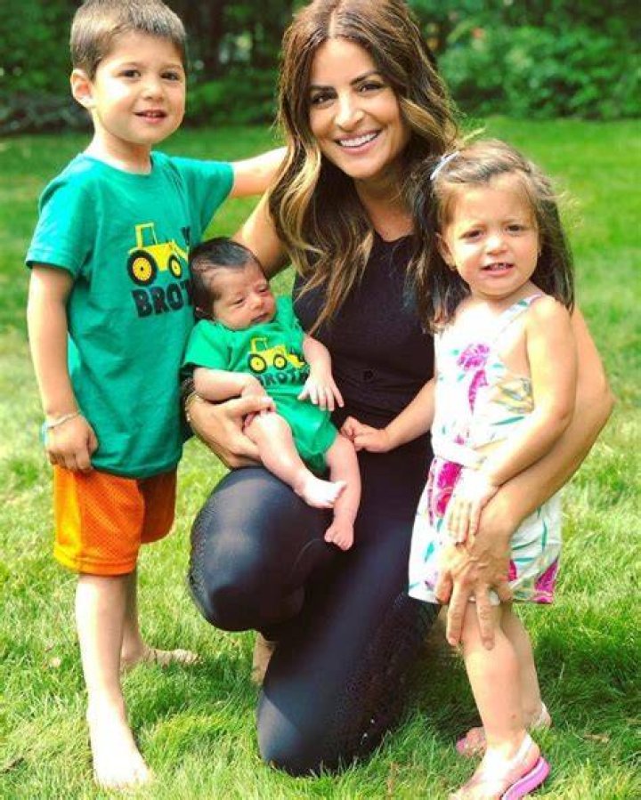 Unveiling Alison Victoria's Daughter: A Glimpse Into Her Family Life