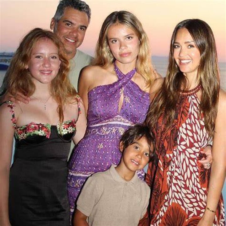 Unveiling The Dynamic World Of Jessica Alba's Family: Exclusive Insights