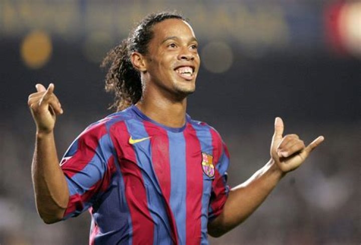 Unveiling The Magic Of Ronaldino: A Football Maestro