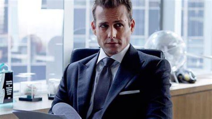 What Age Is Harvey Specter In Suits? - Find Out Now