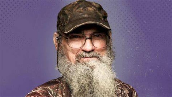 What happened to Si Robertson? Bio Wife, Net Worth, Kids, Daughter, Family