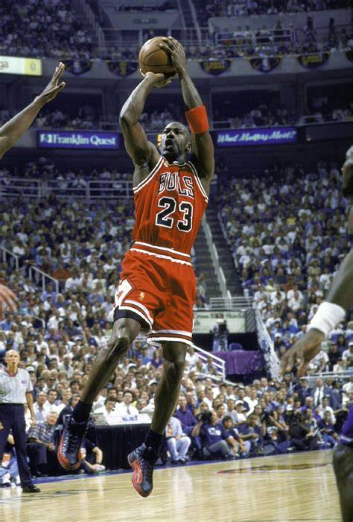 What Is Michael Jordan's Super Agent David Falk's Net Worth?