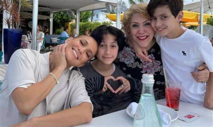 Who is Emme Maribel Muñiz, Jennifer Lopez's daughter? Opoyi