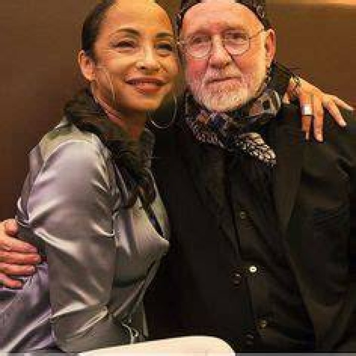 Who Is Sade Adu's Partner? Unveiling The Truth Behind The Singer's Relationship