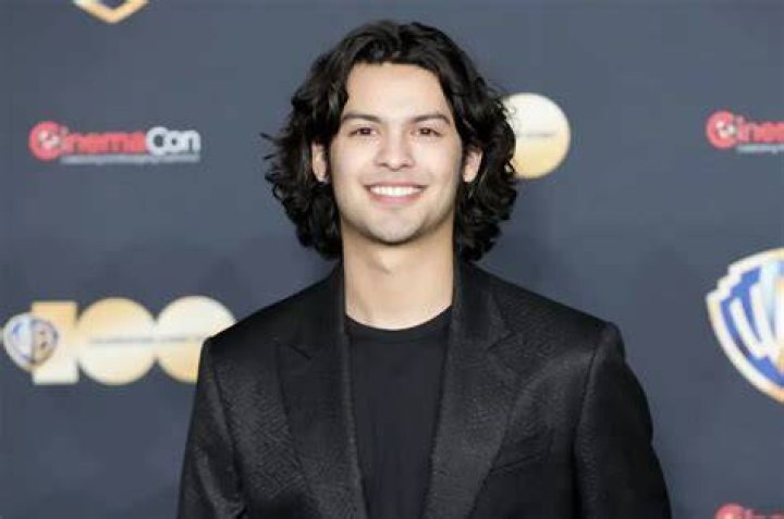 Xolo Maridueña Bio, Age, Height, Girlfriend, Net Worth, Wiki Wealthy Spy