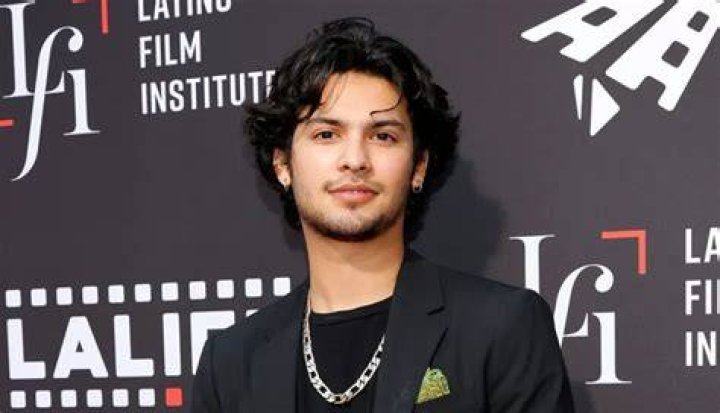 Xolo Maridueña Net Worth, Relation, Age, Full Bio & More