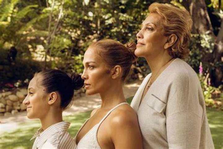 ジェニファー・ロペス、娘、母、祖母3世代の写真を投稿!|Beauty|madameFIGARO.jp(フィガロジャポン)